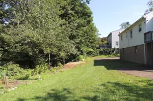 87 Hotchkiss Grove Rd, Branford, CT 06405 - Photo 23