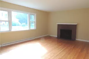 87 Hotchkiss Grove Rd, Branford, CT 06405 - Photo 7