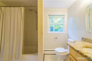 33 Sky View Dr, West Hartford, CT 06117 - Photo 23