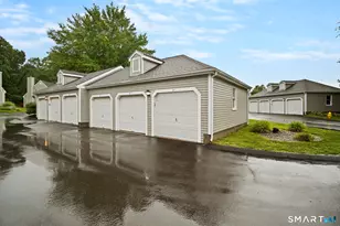 21 S Village Ct, Branford, CT 06405 - Photo 31