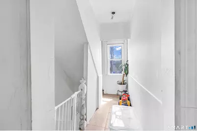 17 Sarsfield Street, Waterbury, CT 06704 - Photo 27