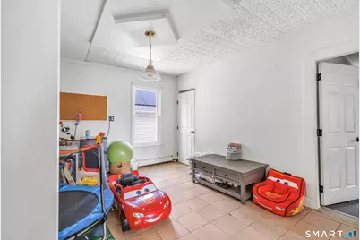 17 Sarsfield Street, Waterbury, CT 06704 - Photo 23