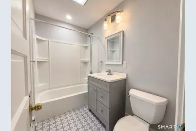 122 Dover Road #2nd Floor, West Hartford, CT 06119 - Photo 9