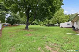 19 Johnson Rd, Wallingford, CT 06492 - Photo 5