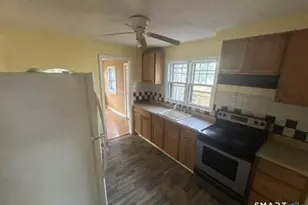 61 Stanley St, East Hartford, CT 06108 - Photo 7