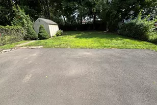 697 Washington Ave, West Haven, CT 06516 - Photo 5