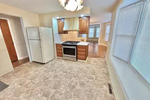 697 Washington Ave, West Haven, CT 06516 - Photo 7