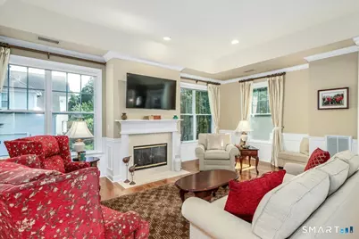 16 Franklin Court #16, Newtown, CT 06470 - Photo 3