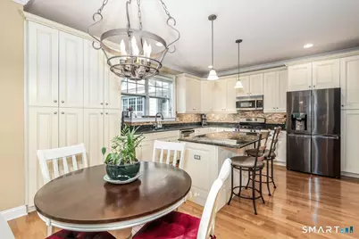 16 Franklin Court #16, Newtown, CT 06470 - Photo 11