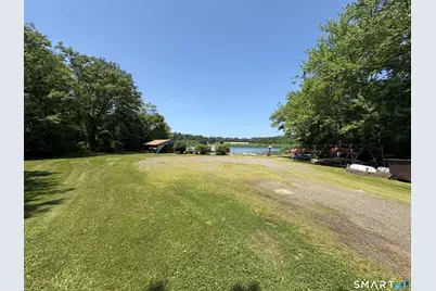 8 Glen Circle, North Branford, CT 06471 - Photo 7