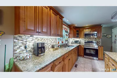 345 Goodwin Street, East Hartford, CT 06108 - Photo 9