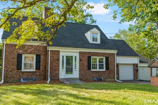 282 Tunxis Rd, West Hartford, CT 06107 - Photo 1