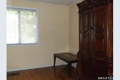 281 Gardner Avenue #J4, New London, CT 06320 - Photo 5