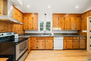 47 Terrell Rd, Woodbury, CT 06798 - Photo 7