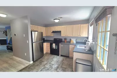 310 Boston Post Road #9, Waterford, CT 06385 - Photo 5