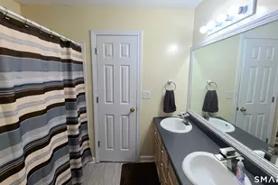 310 Boston Post Rd, Waterford, CT 06385 - Photo 9
