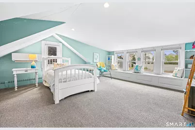 927 East Broadway, Milford, CT 06460 - Photo 11