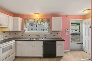 1081 New Haven Rd, Naugatuck, CT 06770 - Photo 7