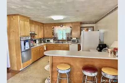 586 Wolcott Road, Bristol, CT 06010 - Photo 3