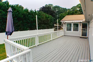 20 Walker Dr, Stratford, CT 06614 - Photo 7