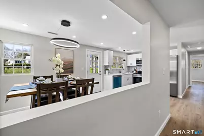 354 Vernon Street, Manchester, CT 06042 - Photo 9