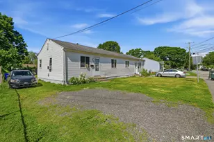 8 Midway Oval, Groton, CT 06340 - Photo 3