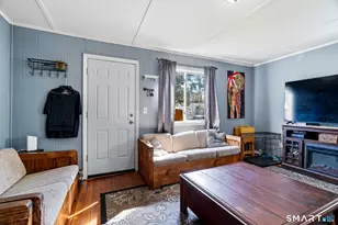 8 Midway Oval, Groton, CT 06340 - Photo 5