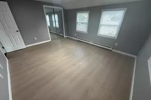 117 Footpath Ln, East Hartford, CT 06118 - Photo 3