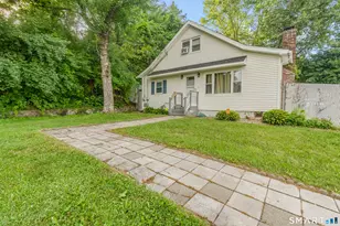 683 Woodin St, Hamden, CT 06514 - Photo 1