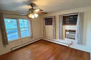 50 Crest St, New London, CT 06320 - Photo 5