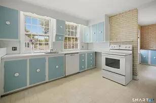 199 Westland Ave, West Hartford, CT 06107 - Photo 11