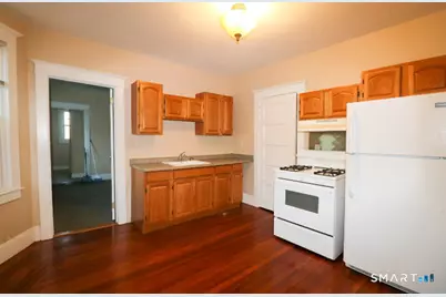 88 Riverview Avenue, New London, CT 06320 - Photo 1
