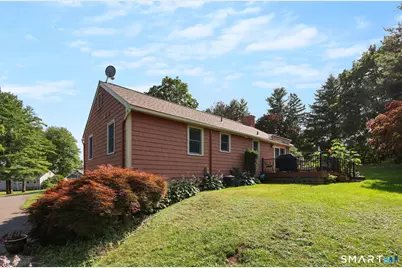 3 Yellow Pine Circle, Middletown, CT 06457 - Photo 5