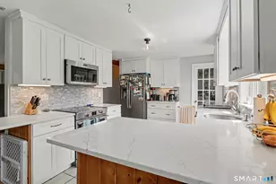 28 Juniper Rd, Newtown, CT 06470 - Photo 9