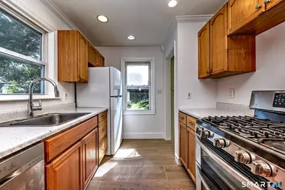 18 Drake Street, Stratford, CT 06614 - Photo 5