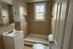 60 Pardee St, New Haven, CT 06513 - Photo 9