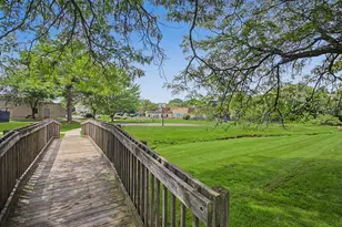 60 Meetinghouse Village, Meriden, CT 06450 - Photo 21