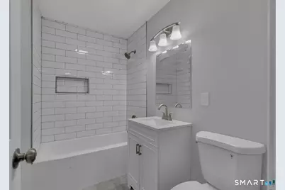 29 Coolidge Street, Windsor Locks, CT 06096 - Photo 9