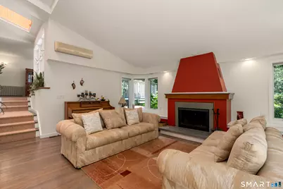 21 Hampton Lane, New Canaan, CT 06840 - Photo 13