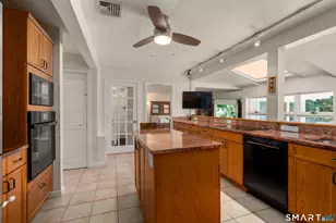 21 Hampton Ln, New Canaan, CT 06840 - Photo 7