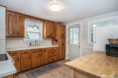 79 Edgemont Avenue, West Hartford, CT 06110 - Photo 15
