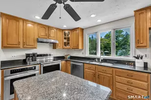 19 Hillside Dr, Ellington, CT 06029 - Photo 9