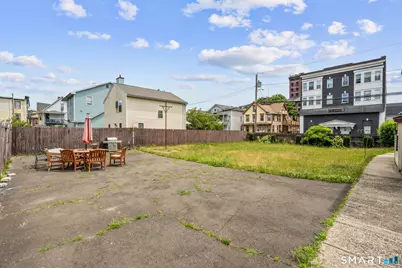 485 Hallett Street, Bridgeport, CT 06608 - Photo 25