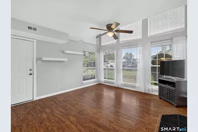 84 Carriage Crossing Lane #84, Middletown, CT 06457 - Photo 9