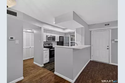 84 Carriage Crossing Lane #84, Middletown, CT 06457 - Photo 15