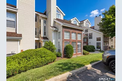 84 Carriage Crossing Lane #84, Middletown, CT 06457 - Photo 3