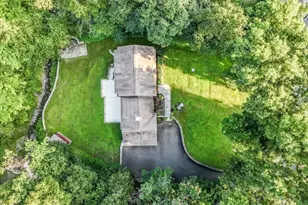 121 Carriage Dr, Southbury, CT 06488 - Photo 39