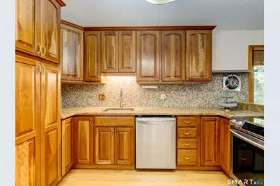 15 Brookridge Drive, Avon, CT 06001 - Photo 13