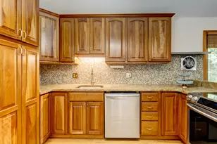 15 Brookridge Dr, Avon, CT 06001 - Photo 13