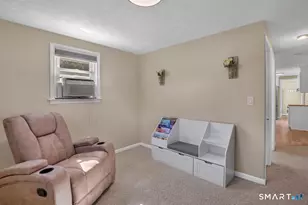1 Lois Ln, Enfield, CT 06082 - Photo 5